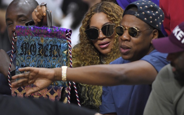 Jay Z pide disculpas a Beyoncé por infidelidad en su nueva canción