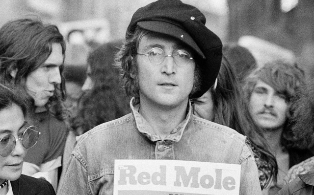 Sale a la venta disco que John Lennon autografió a su asesino