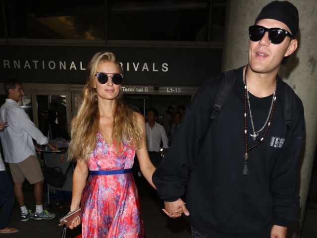 Paris Hilton y su novio se mudaron juntos tras su primera cita
