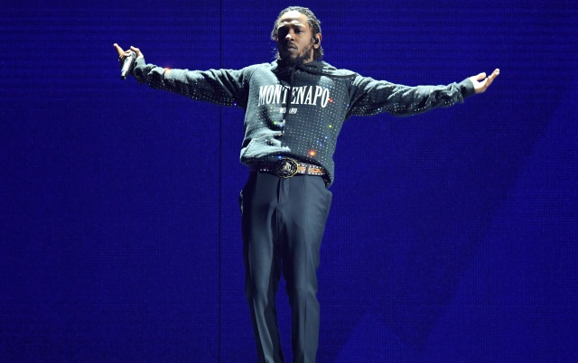 Kendrick Lamar acepta el premio Pulitzer