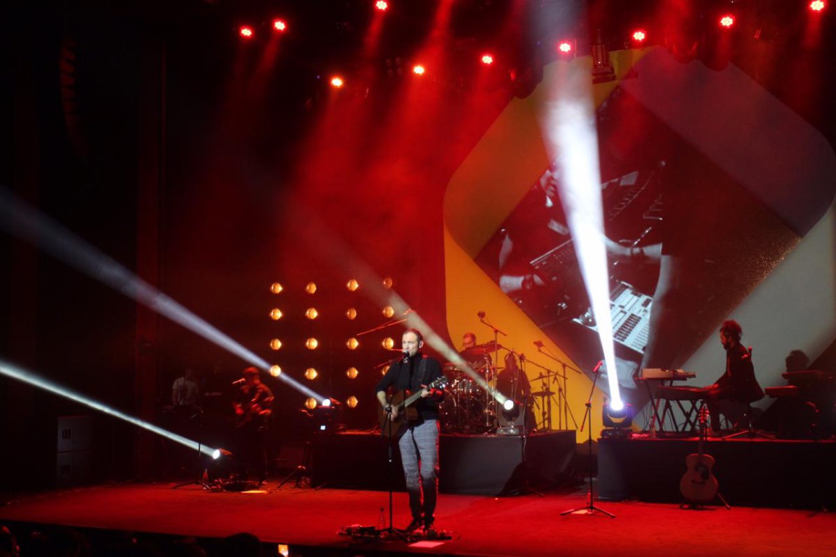 Así vivimos #LOS40Básico con Santiago Cruz