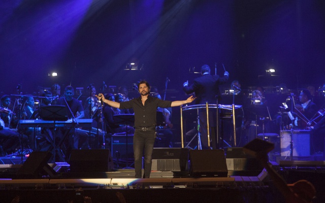 Juanes lanza 'Arte' y anuncia nueva gira