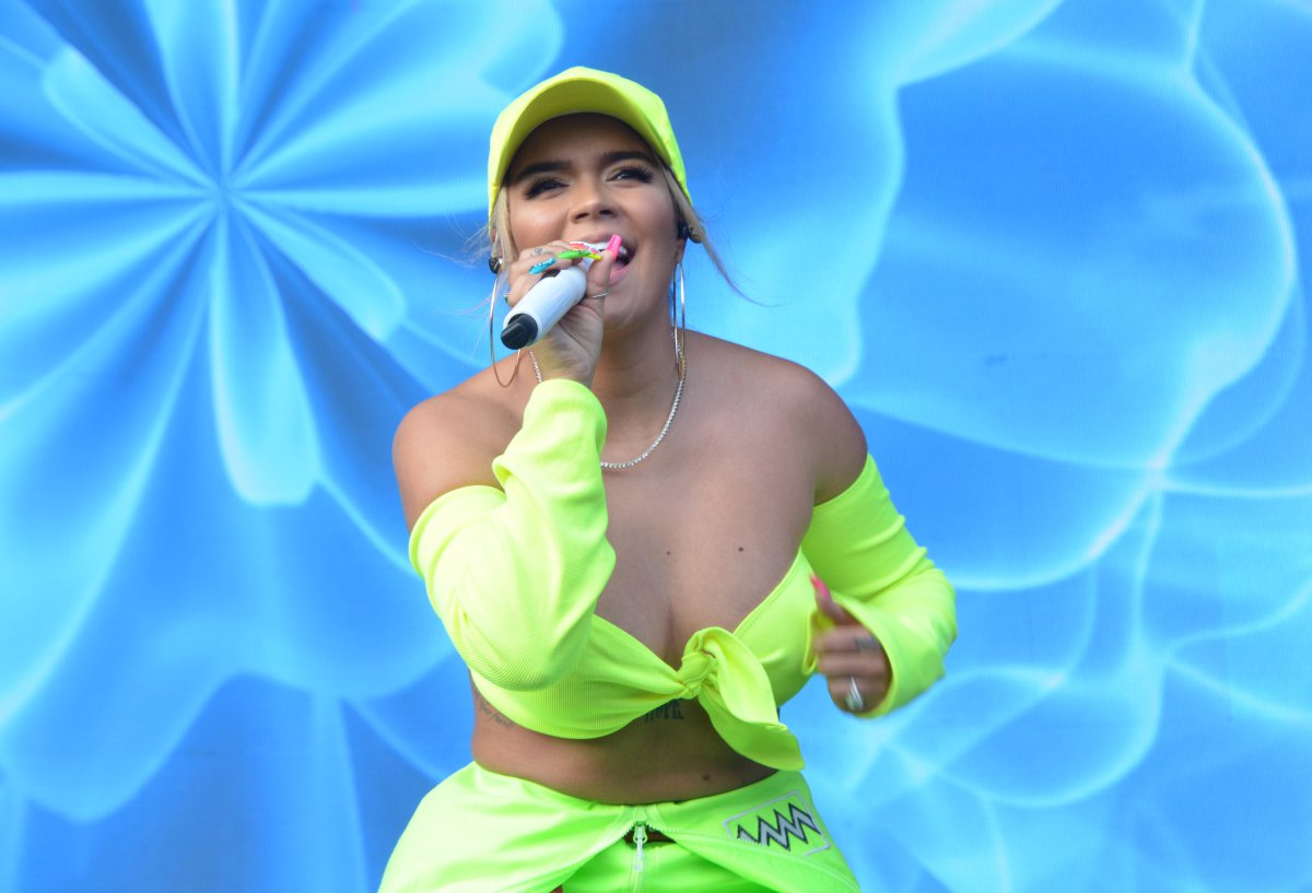 Karol G rompe las redes con sensual foto de su cola