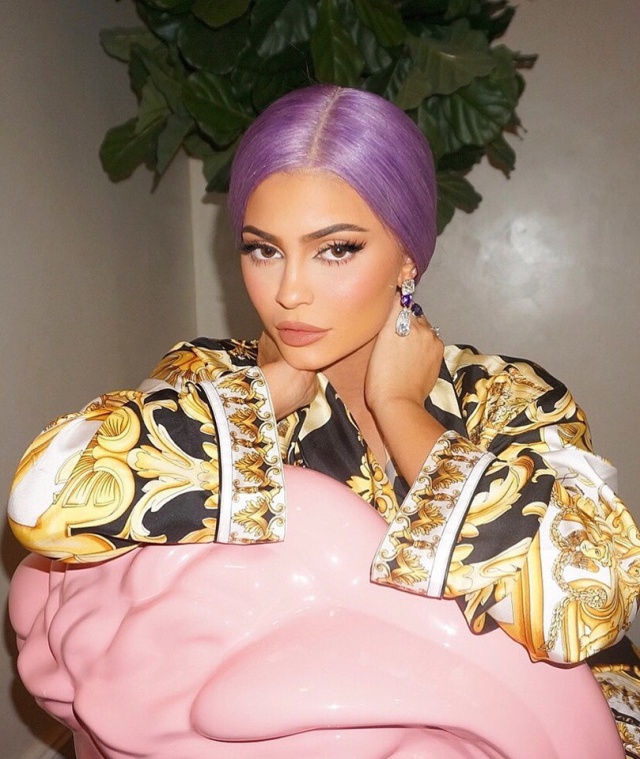 Kylie Jenner defiende la calidad de su nueva línea de cosméticos