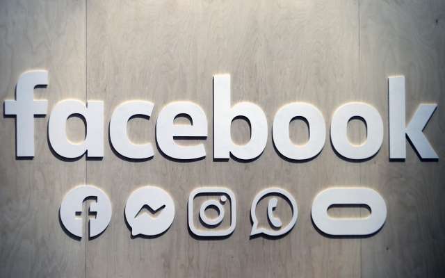 Facebook prohíbe que Huawei preinstale sus apps