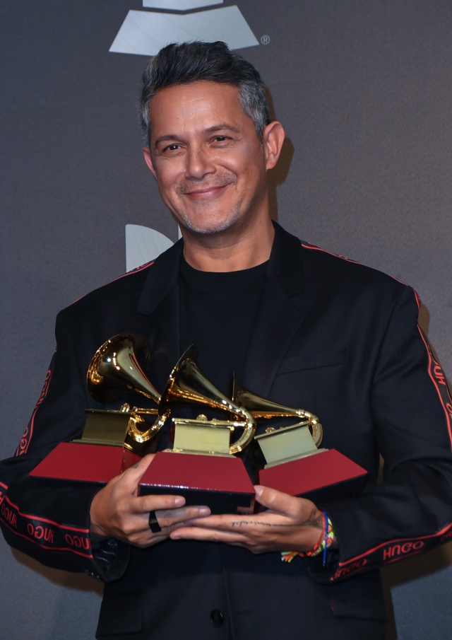 Alejandro Sanz triunfa en los Grammy latinos