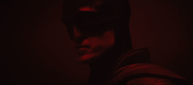 Filtran nuevas fotografías del traje completo de Batman