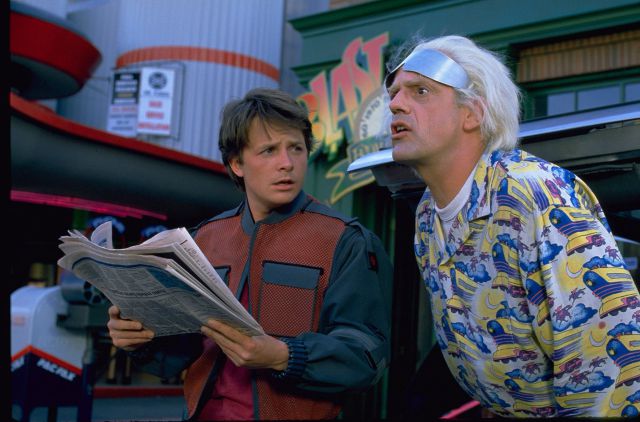 Regreso al futuro: Michael J. Fox y Christopher Lloyd se reencuentran 35 años después por una buena causa