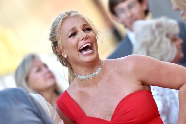 La afición de Britney Spears por las velas casi le causa una tragedia