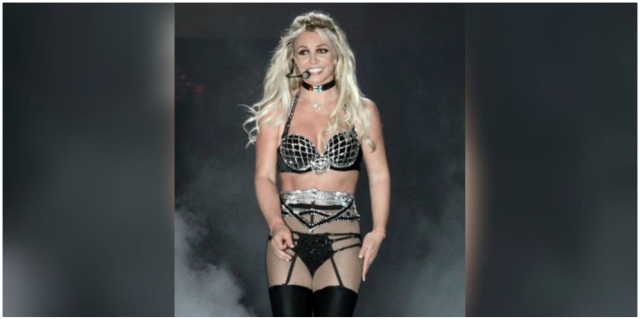 Britney Spears mostró en video su cara “vuelta nada” por culpa de tanto maquillaje