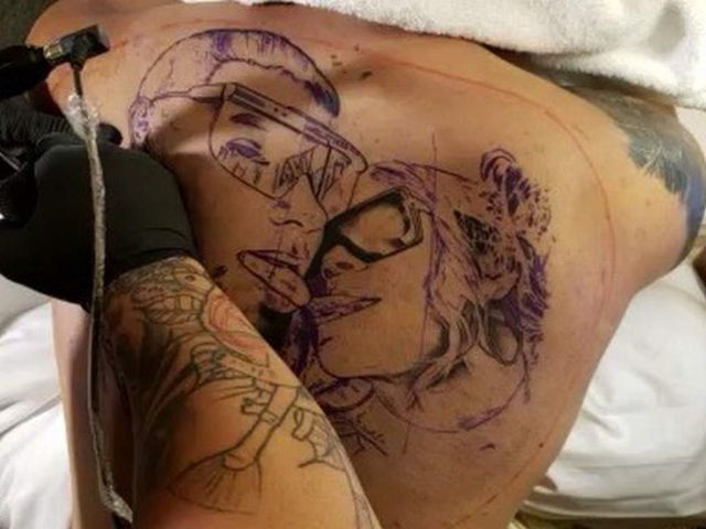 “¿Alguien quiere pensar en el tatuaje?”: Seguidores de Anuel se preguntan qué pasará con el tatuaje de Karol G