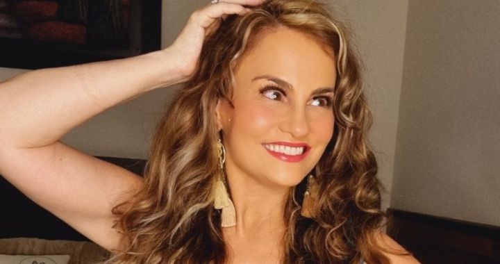 Aura Cristina Geithner mostró la lencería que usa en su OnlyFans