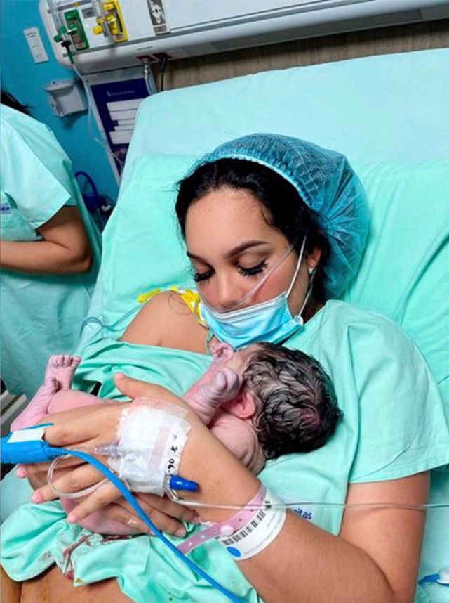 ¡Nació Adhara! Andrea Valdiri anunció el nacimiento de su segunda hija con emotivo video