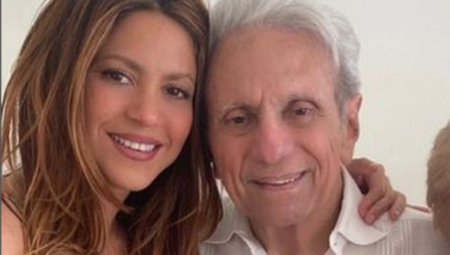 Shakira deja de lado escándalo con Piqué y se muestra dedicada a recuperación de su papá